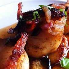 Scallops with Bacon, Black Pudding & Apple